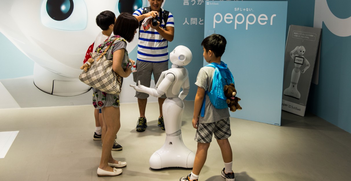 Japan to Invest in Robots, Not Immigrants, to Provide Health Care for Aging Population